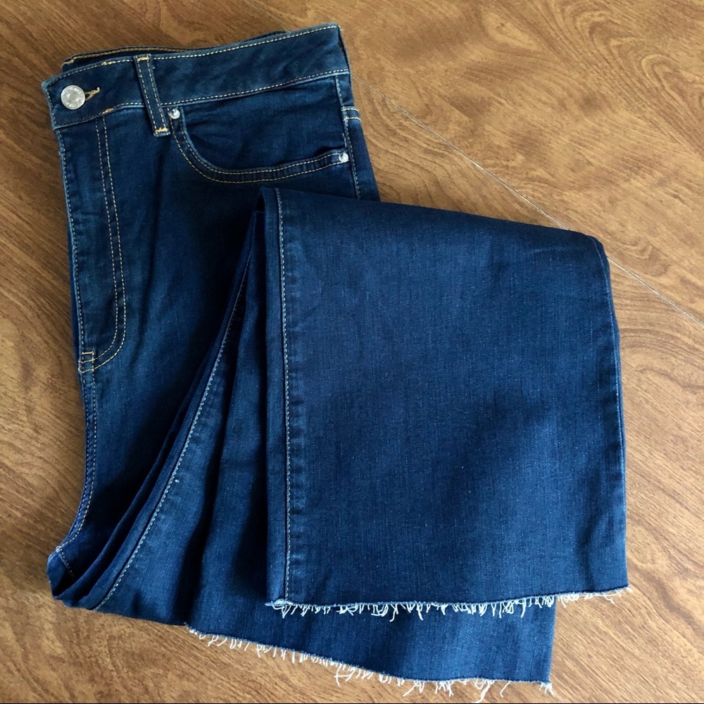 Forever 21 NWOT Womens Dark Wash High Rise Stretch straight denim Jeans size 31